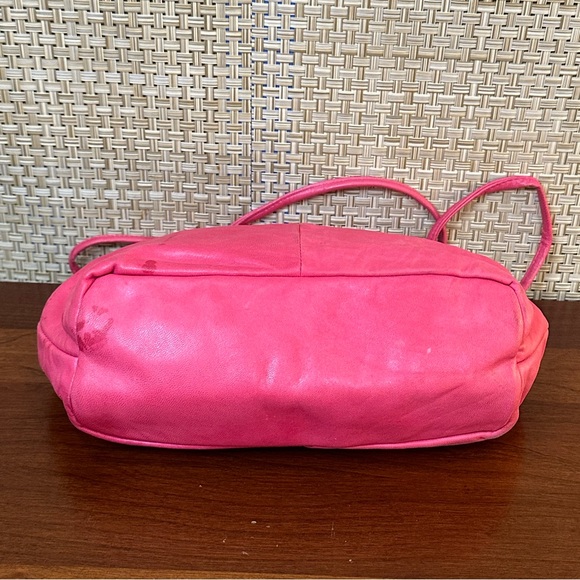 SOLD 🌟4xHP🌟VTG 1980s Pink Leather Shoulder Bag w/ Button Accent by Margolm USA - Picture 8 of 16